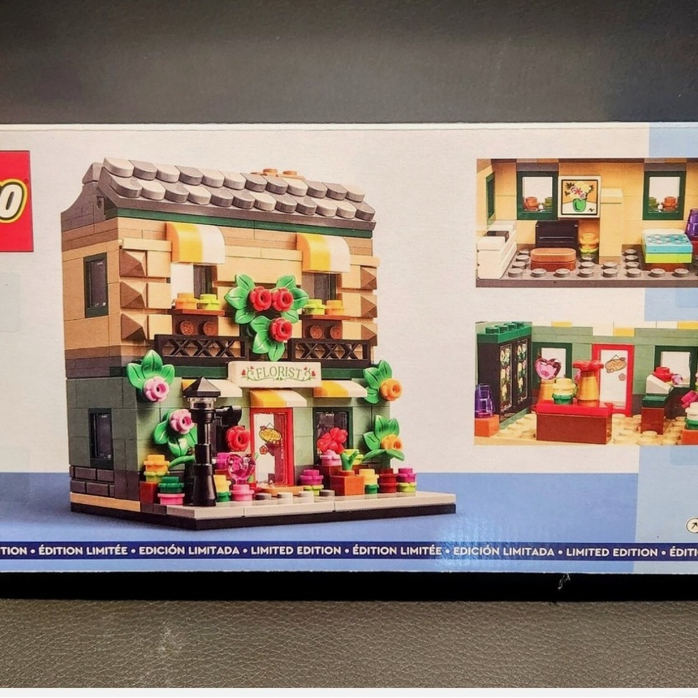 limited edition -Lego Flower Shop  Building Set